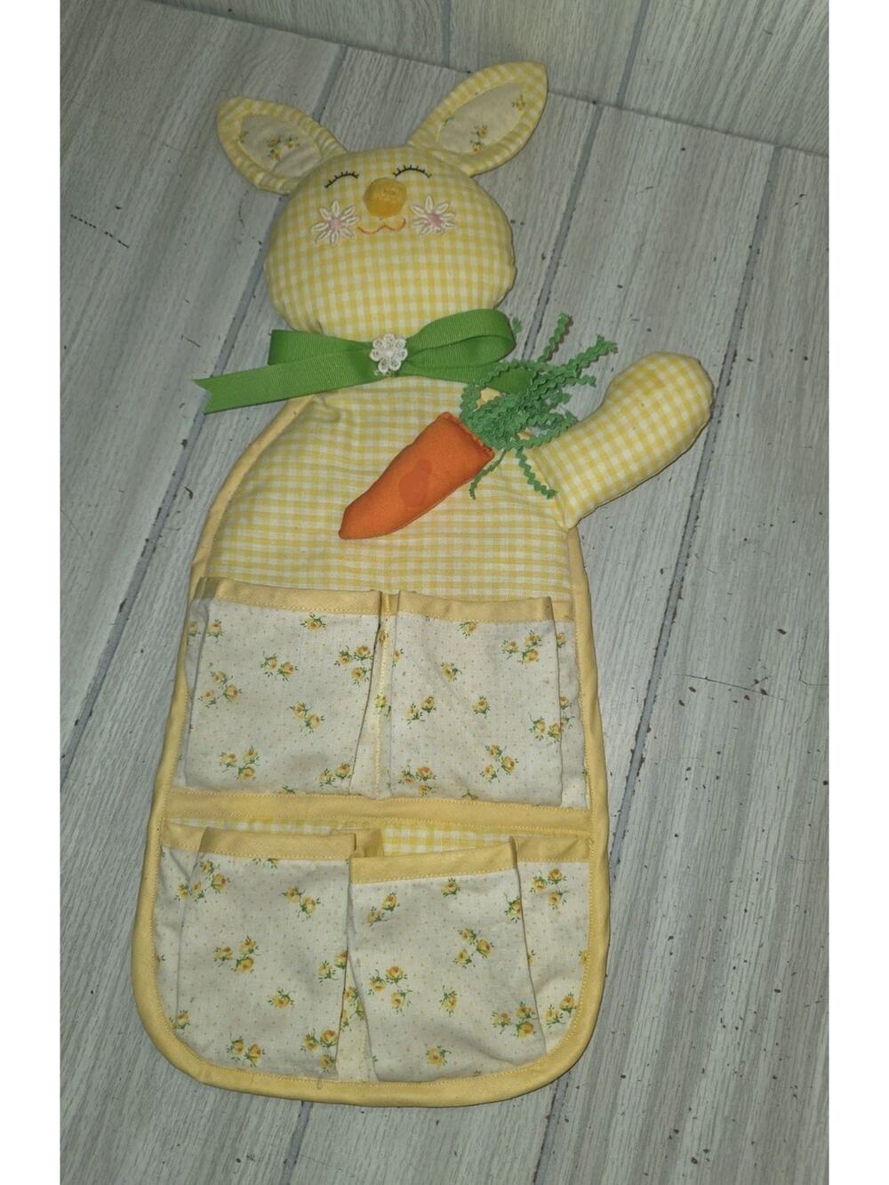 Vtg Quilted Yellow Gingham Happy Bunny W/Carrot Kitchen Decor Easter Spring